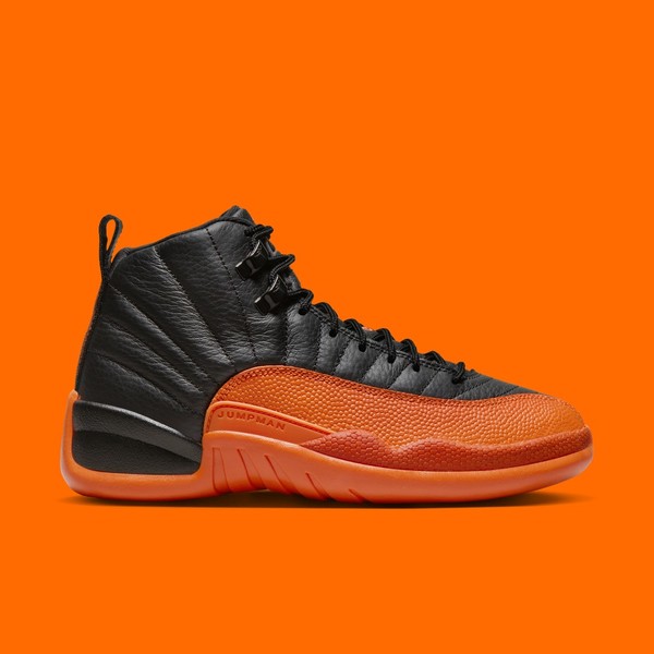 White and hot sale orange jordan 12